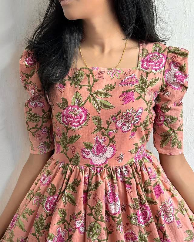 Elora Maxi: Elegant Short Floral Dress for Any Event