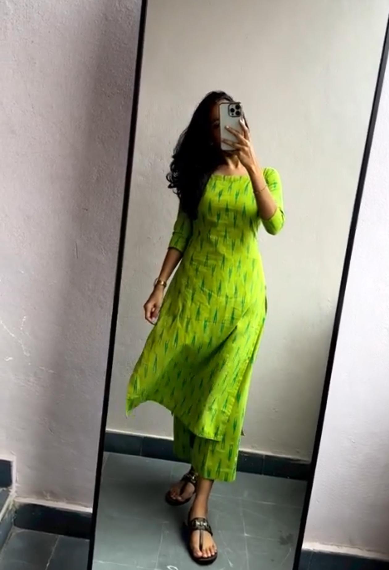 Green Ikkat Suit: Elegant Formal Wear