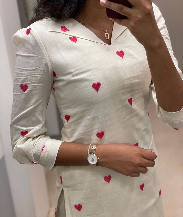 1283 Kora Red Collar