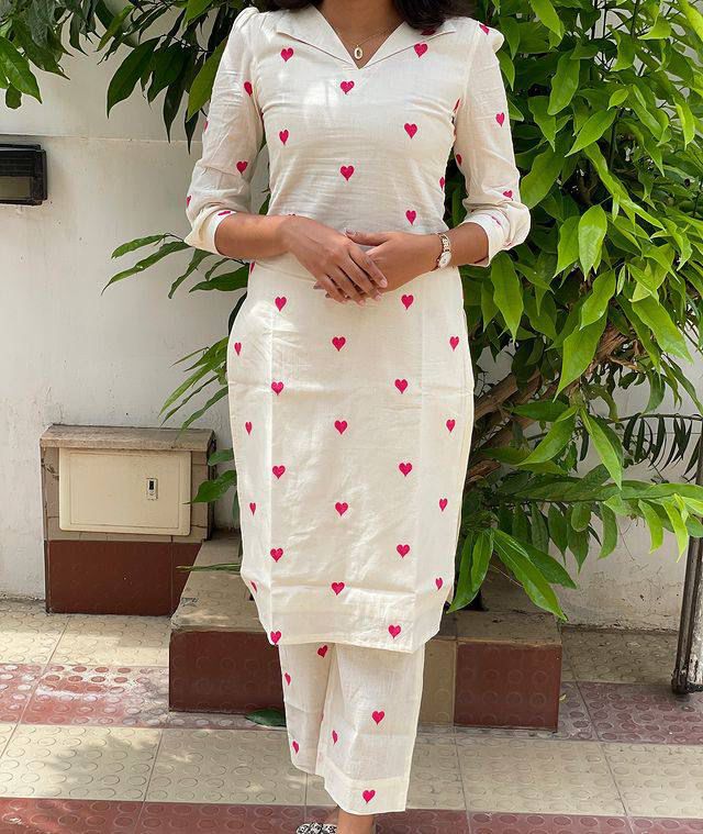 1283 Kora Red Collar