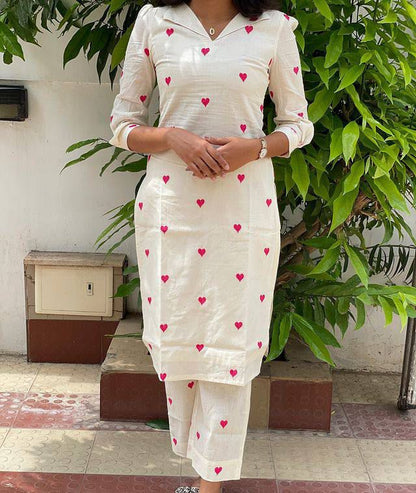 1283 Kora Red Collar