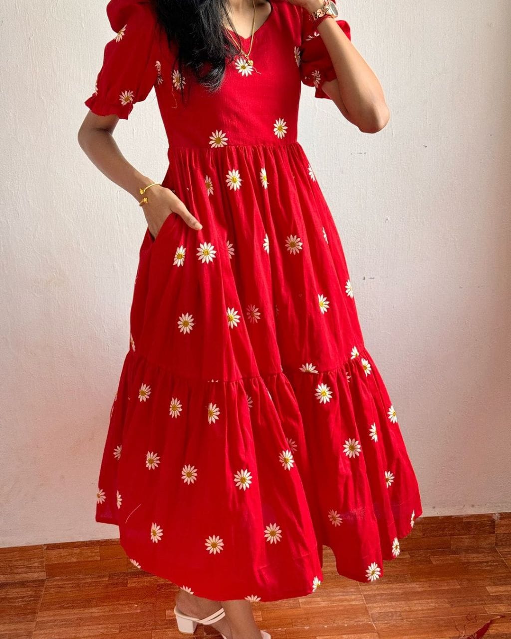 ROJI RED