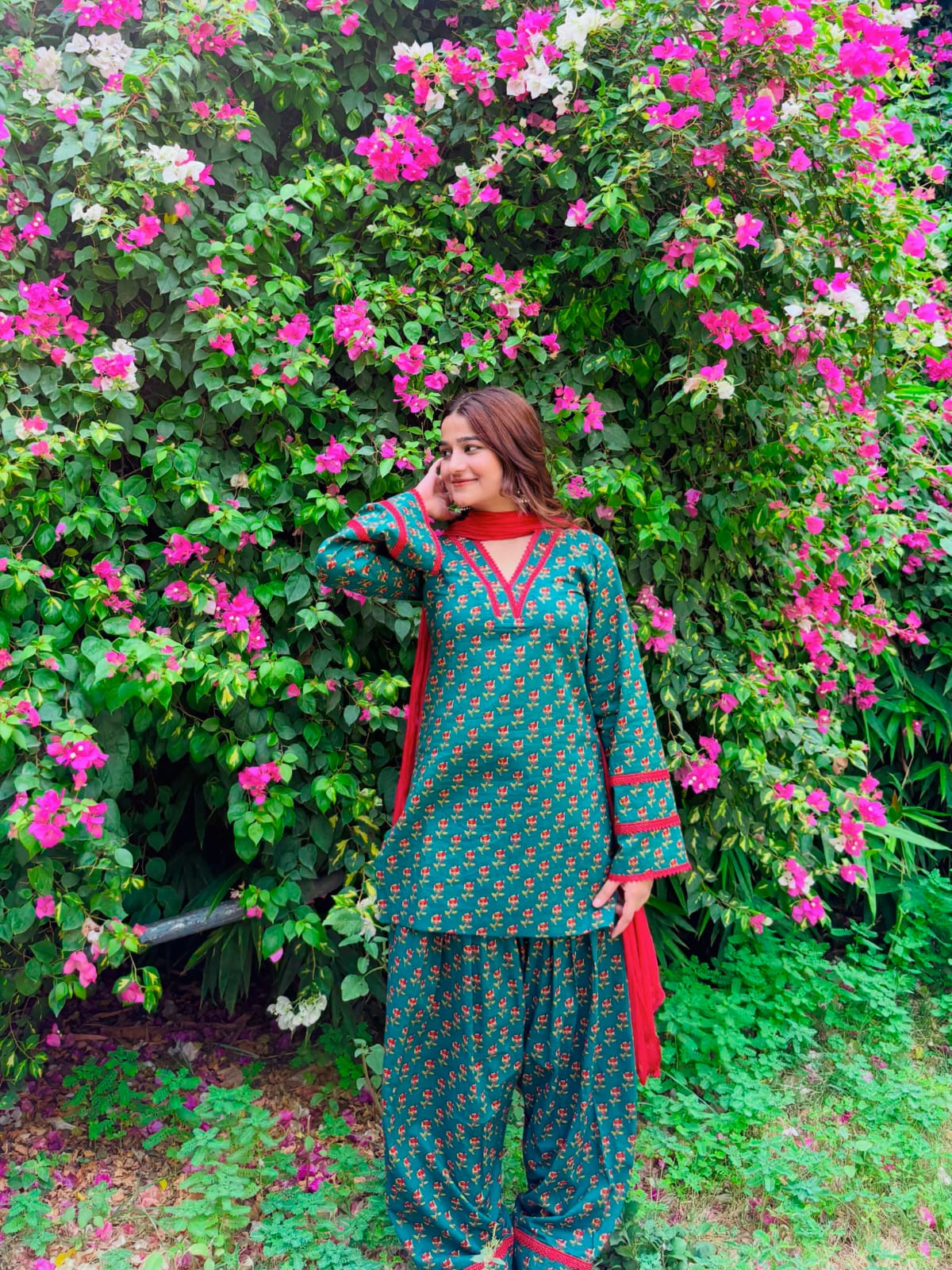 Premium Floral Farshi Set