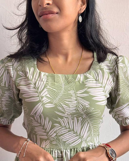 Elegant Mint Leaf Maxi Dress: Soft Cotton Floral