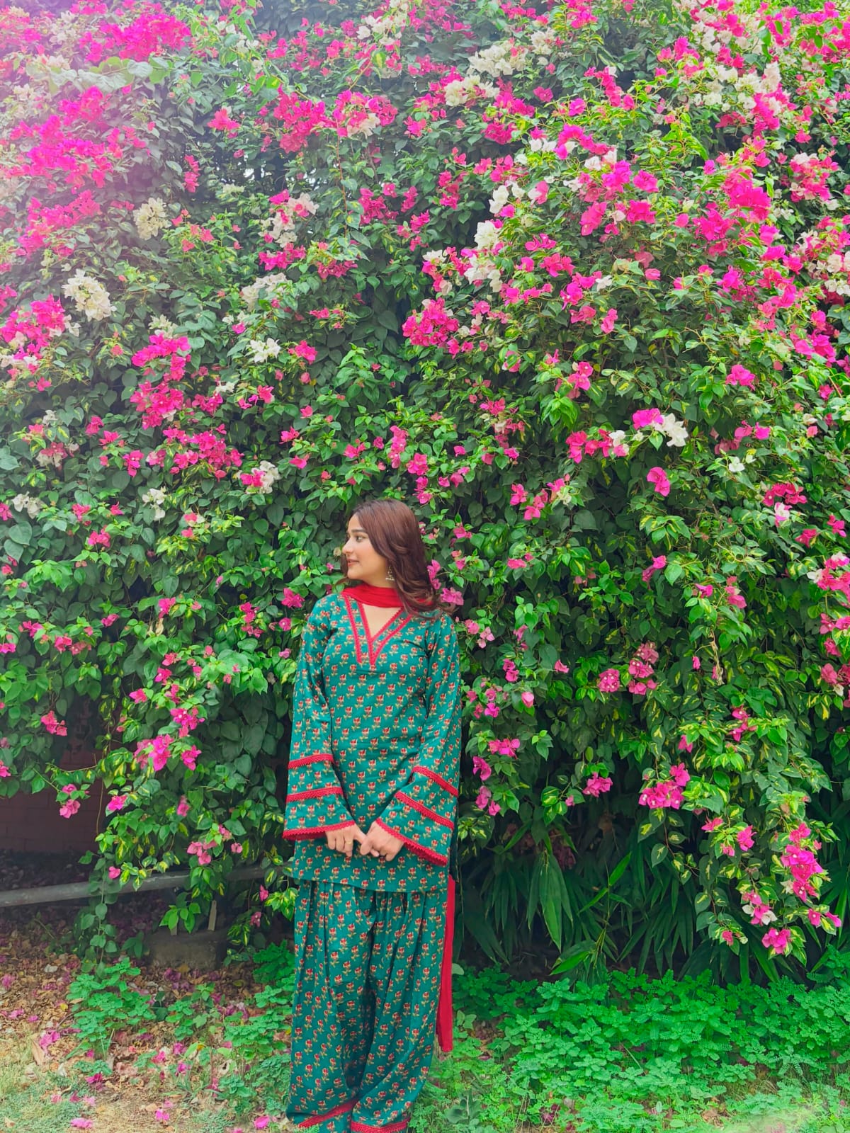 Premium Floral Farshi Set